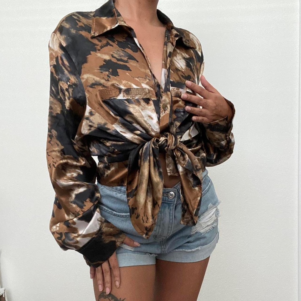 Silk Button Up 🤎